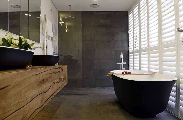 Bagno e accessori neri